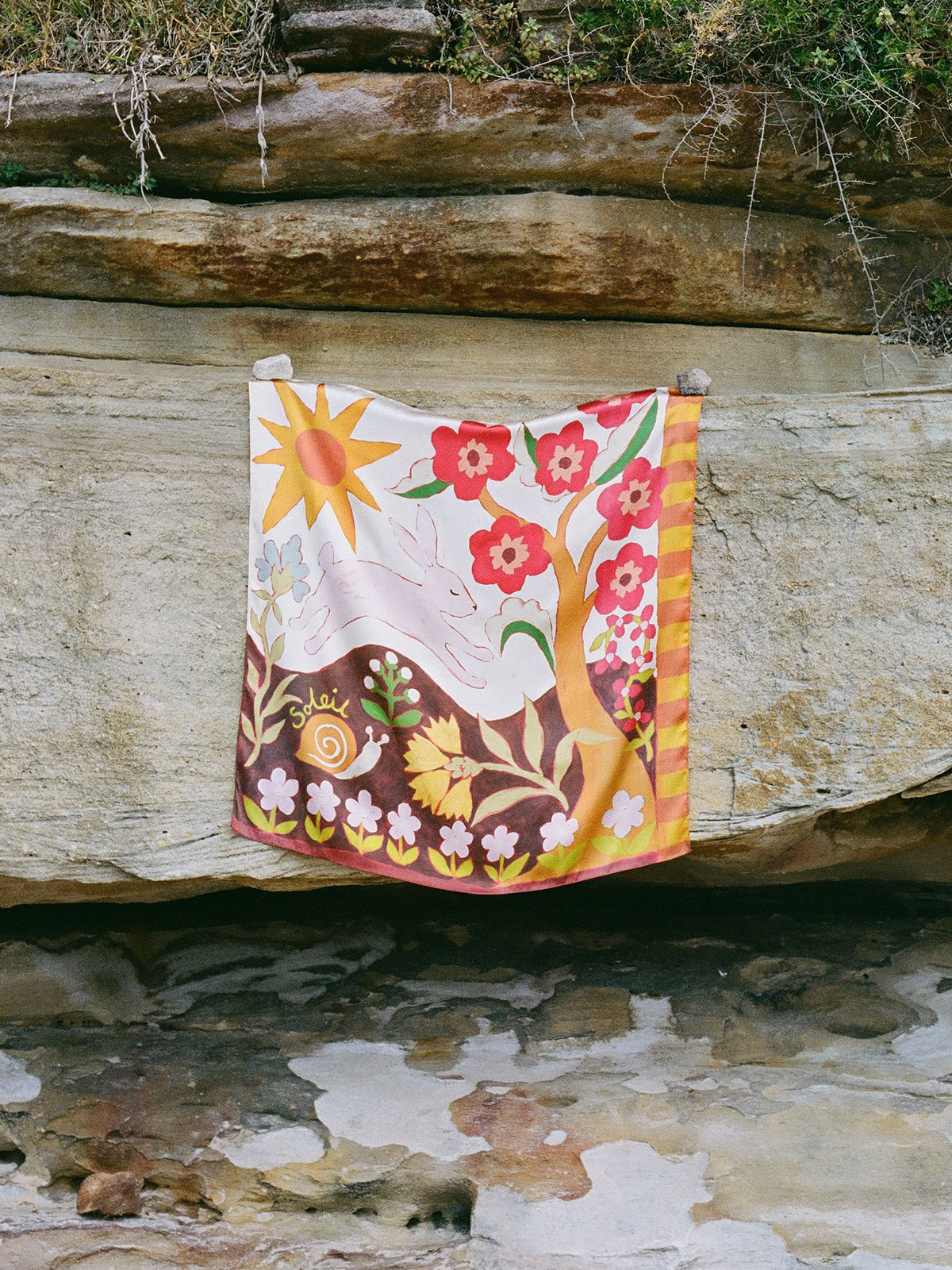 Limited Edition Scarf | Le Lapin