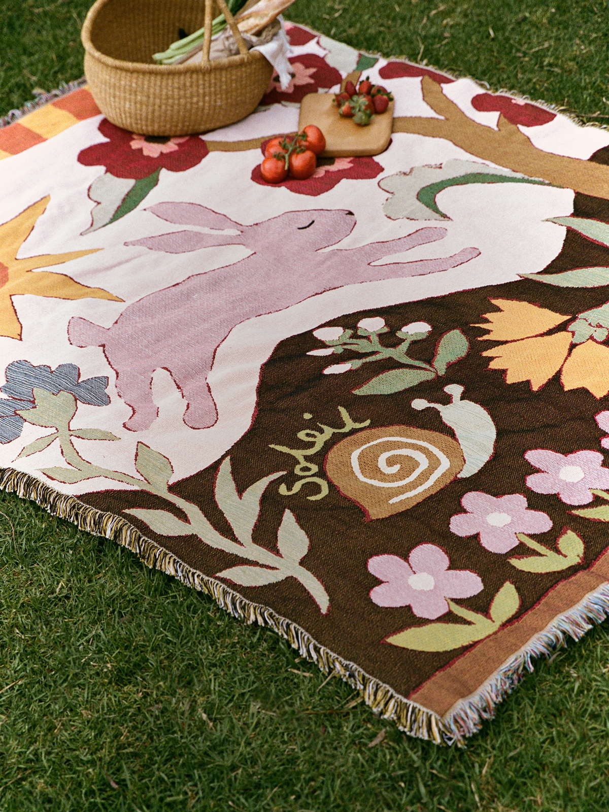Woven Blanket | Le Lapin