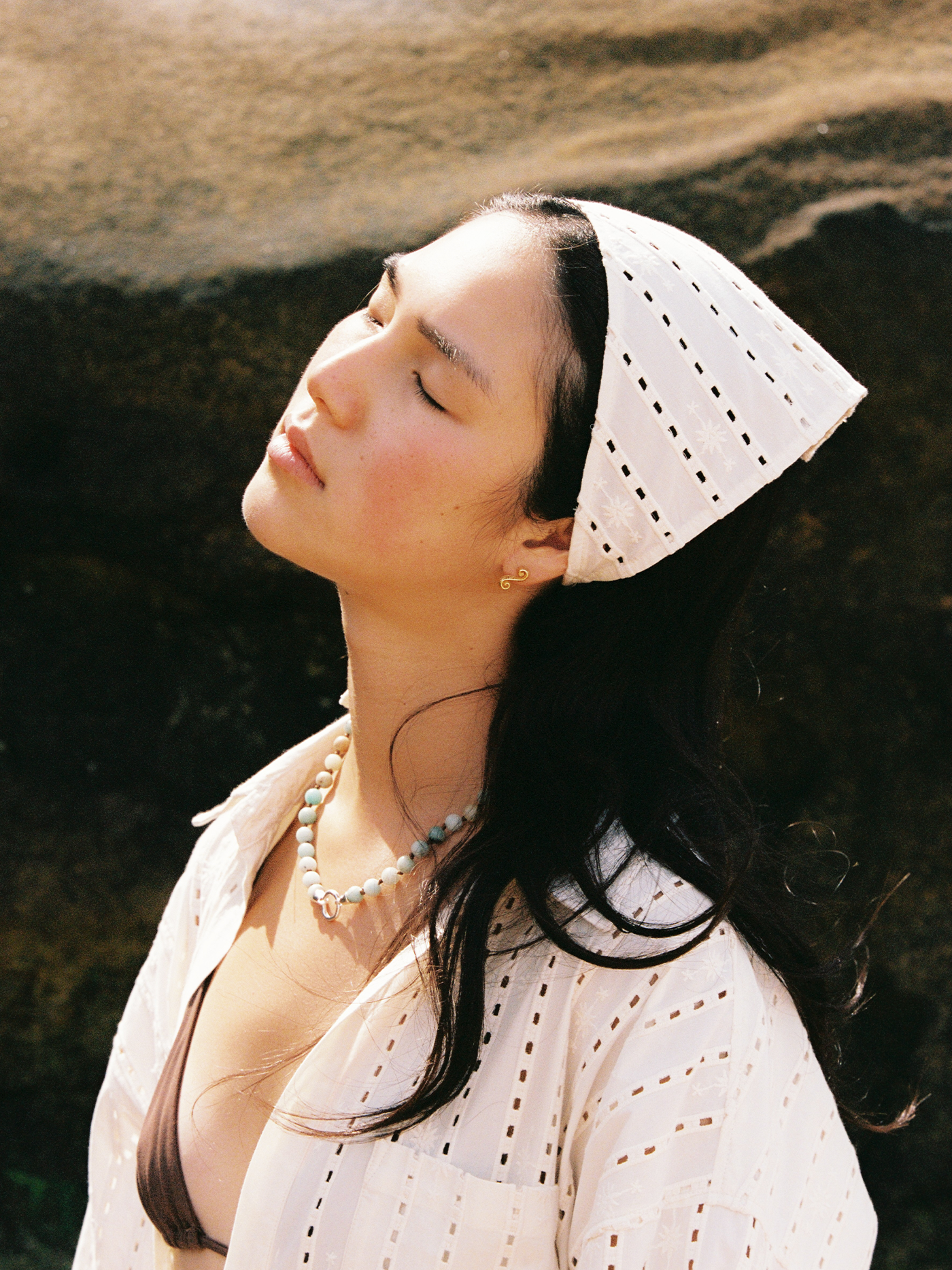 Betty Headscarf | Ray Broderie
