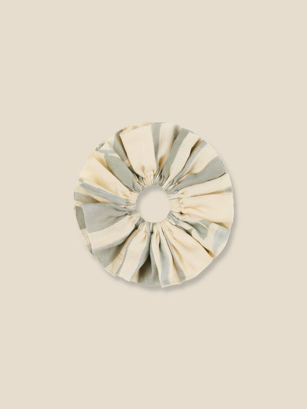 Ruffle Scrunchie | Clove Cream