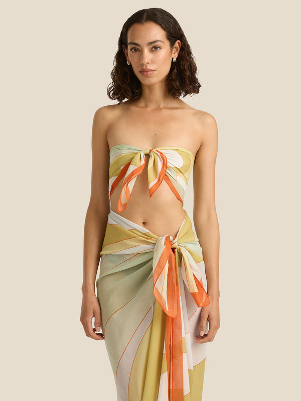 Scarf | Essence